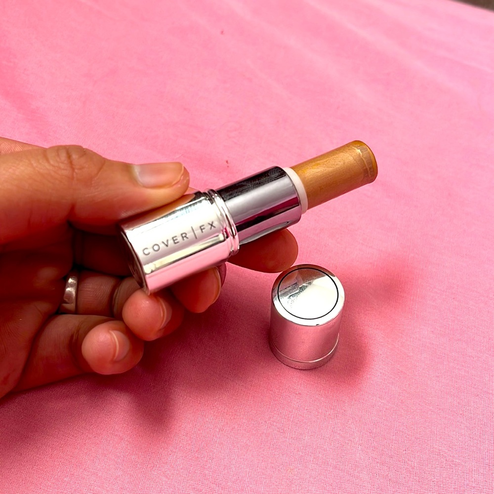 ‼️ COVER FX - Cream Highlighter Stick - Golden Dust